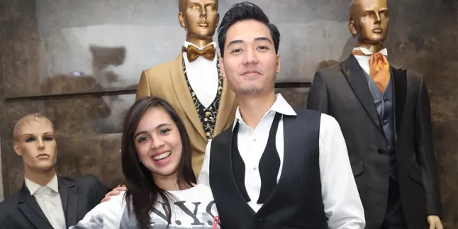 Bahagia Saat Hamil, Nycta Gina Tetap Pecicilan & Makin Manja