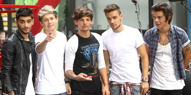 Bahaya Ular Mengancam, One Direction Peringatkan Fans