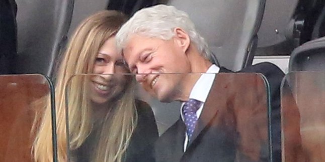 Bahkan Bill Clinton Pun Foto Selfi Rame-Rame Ala Ellen