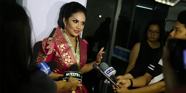 Baikan Dengan Aurel & Azriel, Ini Ungkapan Hati Krisdayanti Baikan Dengan Aurel & Azriel, Ini Ungkapan Hati Krisdayanti