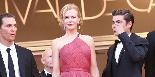 Baju Bergeser, 'Aset' Nicole Kidman Hampir Tertangkap Kamera Baju Bergeser, 'Aset' Nicole Kidman Hampir Tertangkap Kamera