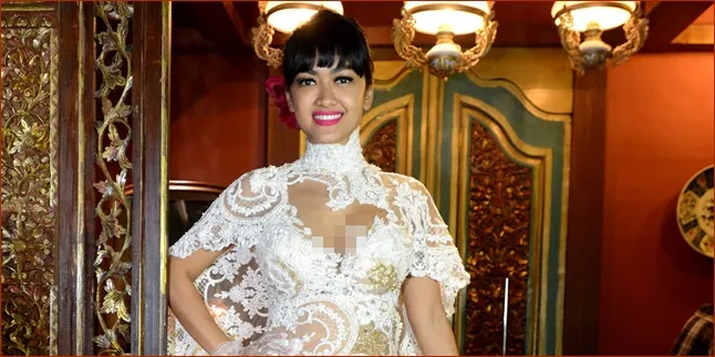 Baju Lebaran, Julia Perez Dapat Sponsor Satu Keluarga Baju Lebaran, Julia Perez Dapat Sponsor Satu Keluarga