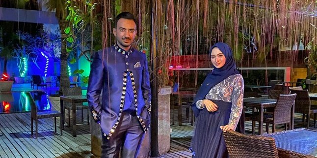 Soon to Get Married, Reza Zakarya Officially Proposes to the Woman of His Dreams