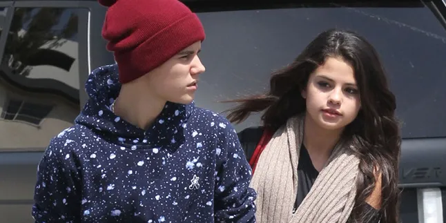 Balikan, Selena Gomez - Justin Bieber Pilih Kencan di Bioskop Balikan, Selena Gomez - Justin Bieber Pilih Kencan di Bioskop