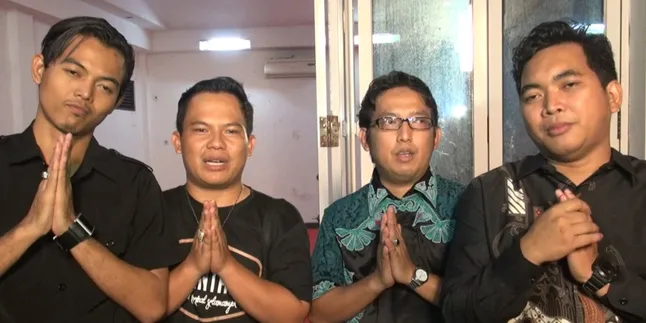 Band Wali dan Menpora Kompak Kunjungi Pondok Pesantren, Ada Apa?