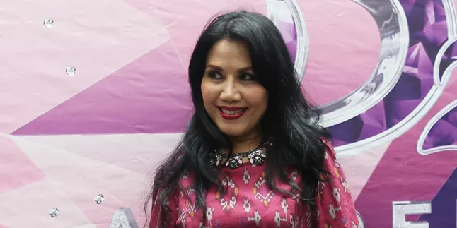 Bangun Musala, Rita Sugiharto: Dunia Enak Akhirat Enak