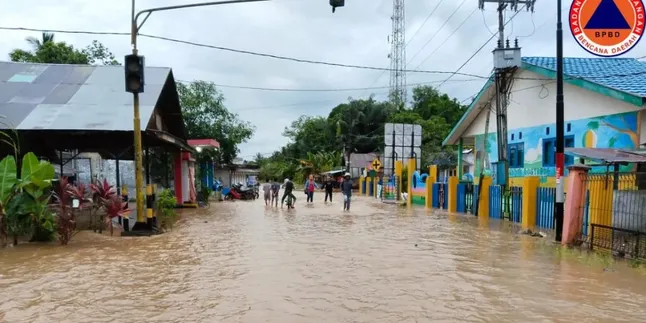 Banjir Melanda Kabupaten Hulu Sungai Tengah, Ribuan Rumah Terendam dan Korban Terus Bertambah Banjir Melanda Kabupaten Hulu Sungai Tengah, Ribuan Rumah Terendam dan Korban Terus Bertambah