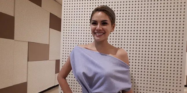 Bantah Isu Tak Akur, Nikita Mirzani Liburan Bareng Dipo Latief ke Bali