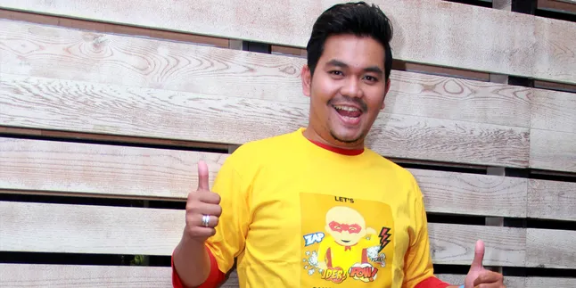 Bantu Penderita Kanker, Indra Bekti Rela Dibotakin