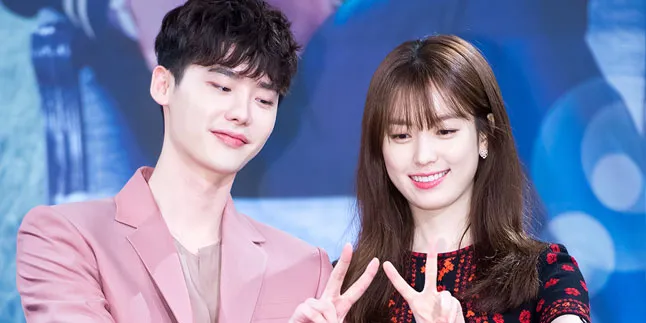 Banyak Adegan Cium Han Hyo Joo di 'W', Lee Jong Suk Ngaku Bosan Banyak Adegan Cium Han Hyo Joo di 'W', Lee Jong Suk Ngaku Bosan