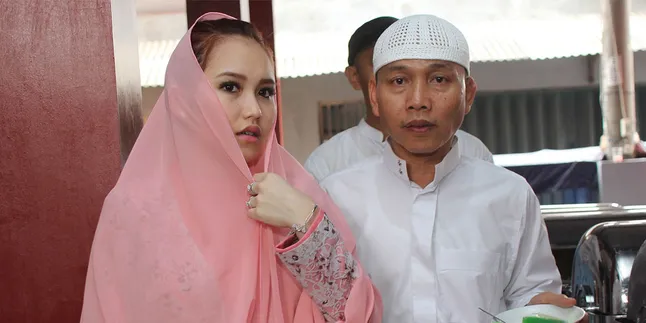 Banyak Artis Nyaleg, Ini Komentar Ayu Ting Ting