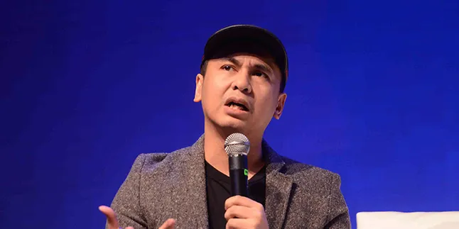 Banyak Content Creator Muda, Raditya Dika Tak Merasa Tersaingi Banyak Content Creator Muda, Raditya Dika Tak Merasa Tersaingi