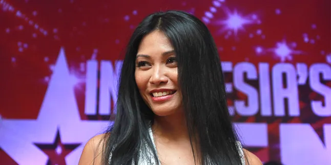 Banyak Job di Indonesia, Anggun C Sasmi Kangen Anak
