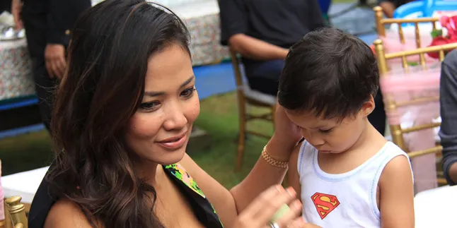 Bareng Anak, Shanty Merasa Berada di Langit Ketujuh
