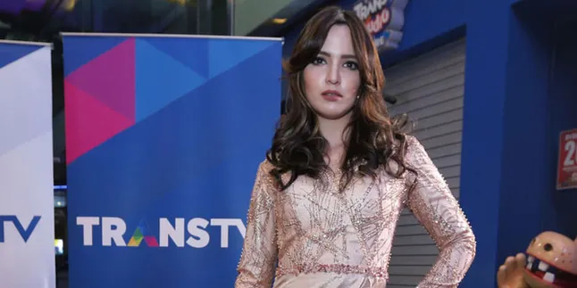 Bareng Girlsquad, Nia Ramadhani Pilih Arisan Tanpa Dolar Bareng Girlsquad, Nia Ramadhani Pilih Arisan Tanpa Dolar
