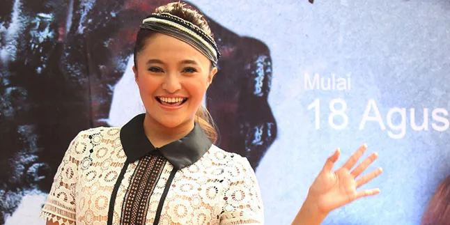 Bareng Papa dan Bombom, Marshanda Posting Foto Reuni 'BIDADARI'