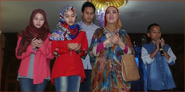 Baru 19 Tahun, Anak Dorce Gamalama Hendak Menikah Baru 19 Tahun, Anak Dorce Gamalama Hendak Menikah