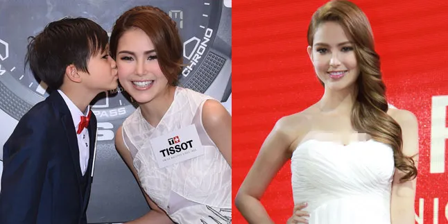 Baru 2 Bulan Lahiran, Hot Mom Hannah Quinlivan Pamer Kaki Indah Baru 2 Bulan Lahiran, Hot Mom Hannah Quinlivan Pamer Kaki Indah