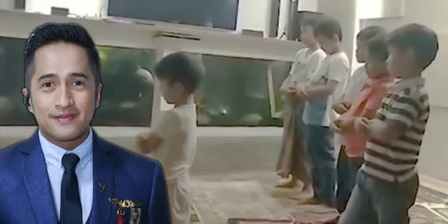 Baru 4 Tahun, Putra Irfan Hakim Jadi Imam Salat Tarawih Baru 4 Tahun, Putra Irfan Hakim Jadi Imam Salat Tarawih