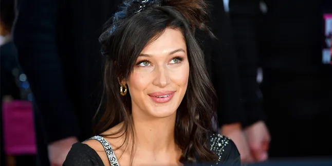 Baru 7 Bulan Balikan, Bella Hadid & The Weeknd Segera Tunangan?