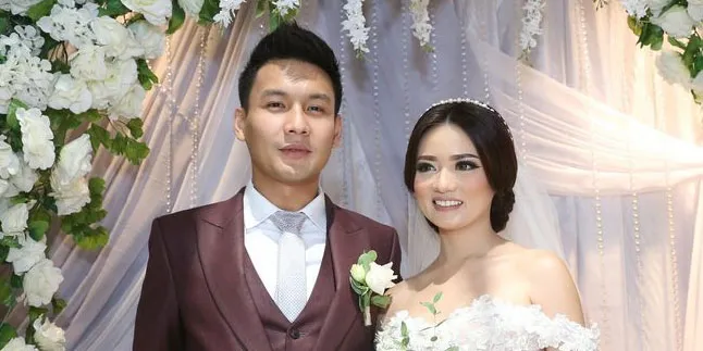 Baru Nikah, Bagaimana Karir Fendy Chou & Stella Cornelia?