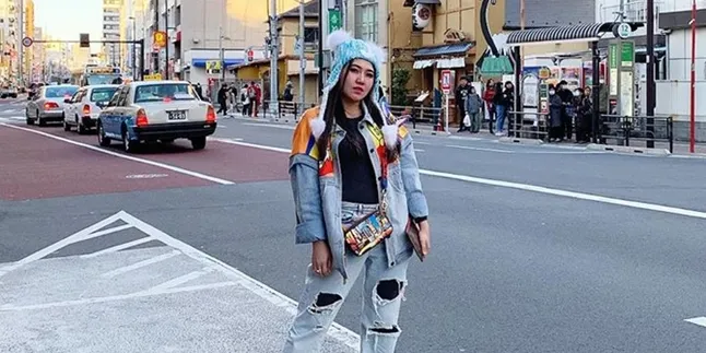 Baru Pertama Dipakai, Lucunya Via Vallen Ucapkan Perpisahan pada Barang Berharganya