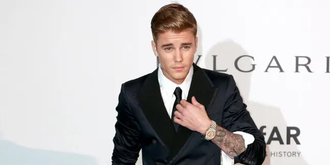 Baru Putus, Justin Bieber Malah Pesta Dengan Banyak Wanita Baru Putus, Justin Bieber Malah Pesta Dengan Banyak Wanita