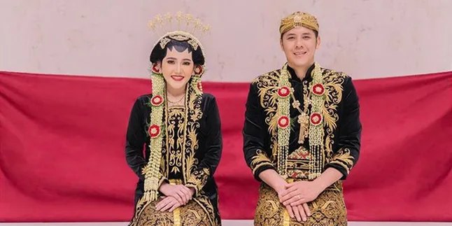 Baru Sebulan Jadi Pasangan Suami Istri, Via Vallen dan Chevra Yolandi Sama-Sama Kaget Ketika Tahu Hal Ini Baru Sebulan Jadi Pasangan Suami Istri, Via Vallen dan Chevra Yolandi Sama-Sama Kaget Ketika Tahu Hal Ini