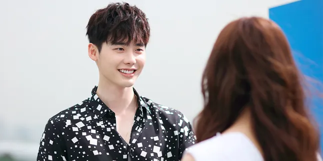Baru Selesai Syuting, Lee Jong Suk Sudah Lupa Drama 'W'