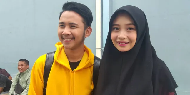 Baru Tunangan, Ega Noviantika dan Rafly Cerita Kembali Awal Pertama Jumpa Baru Tunangan, Ega Noviantika dan Rafly Cerita Kembali Awal Pertama Jumpa