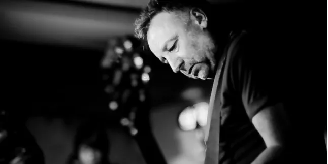 Bassis New Order Berharap Single Blue Monday Diremix David Guetta