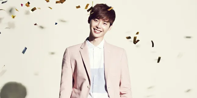 Batal Comeback, Lee Jong Suk Tolak Tawaran Main Drama Tahun Ini