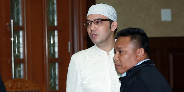 Batal Damai Soal Hak Asuh Anak, Sandy Tumiwa Tantang Pacar Tessa Kaunang