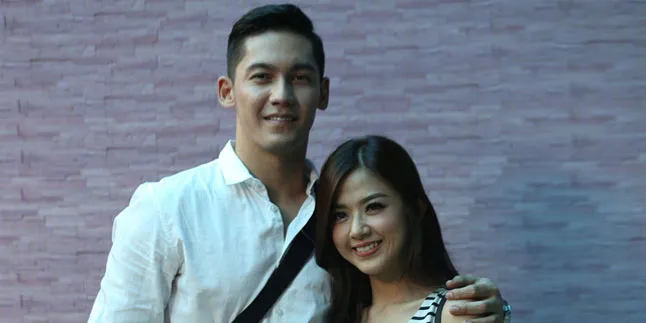 Batal ke Yunani, Samuel Zylgwyn & Franda Rencanakan Madu Dadakan