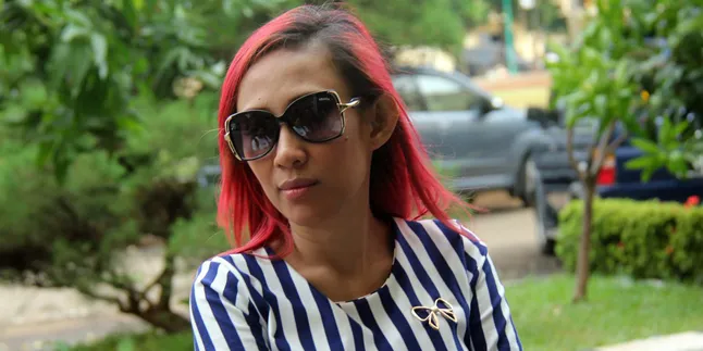 Bawa ke Jalur Hukum, Dewi Sanca Hapus Kontak Arya Wiguna