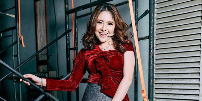 Bring Dangdut to the Hausboom Music Concert, Baby Shima Welcomed Enthusiastically by the Audience But Criticized on Social Media