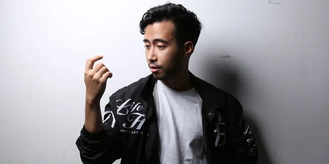 Bawakan Lagu Chrisye, Vidi Aldiano Kembali ke Tahun 80-an