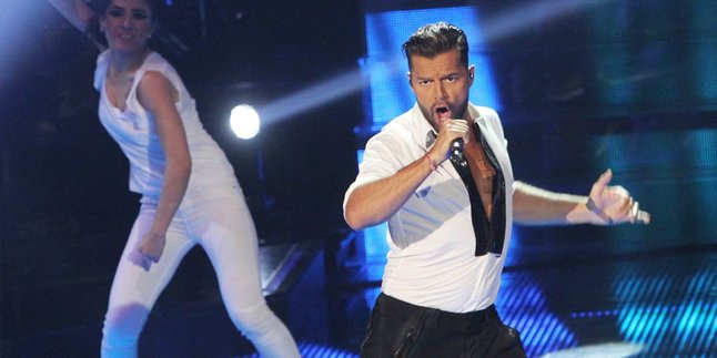 Bawakan Lagu Piala Dunia, Ricky Martin Bernostalgia