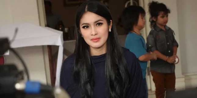 BBM Naik, Sandra Dewi Makin Rajin Kerja