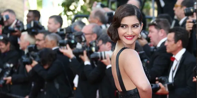 Bebas Dari Flu Babi, Sonam Kapoor Diperbolehkan Pulang Dari RS Bebas Dari Flu Babi, Sonam Kapoor Diperbolehkan Pulang Dari RS