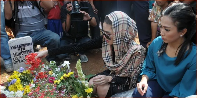 Bebas Dari Penjara, Nikita Mirzani Langsung ke Makam Olga