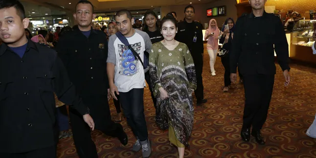 Beberapa Hari Tak Muncul di Acara Brownis, Ayu Ting Ting Dikeluarkan?