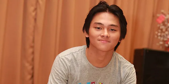 Begini Cara Aldi CJR Menghadapi Fansnya Yang Banyak