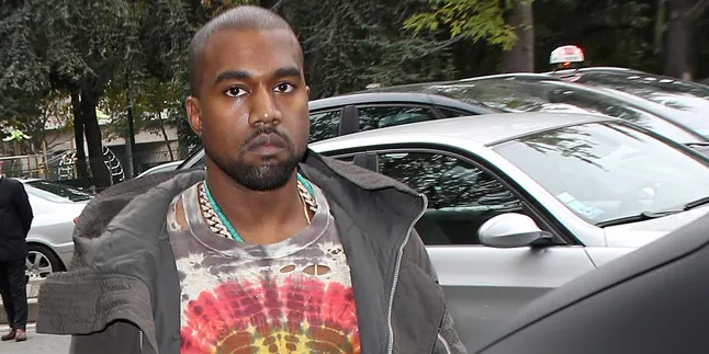 Begini Cara Kanye West Ajari Tata Krama Ke Paparazzi