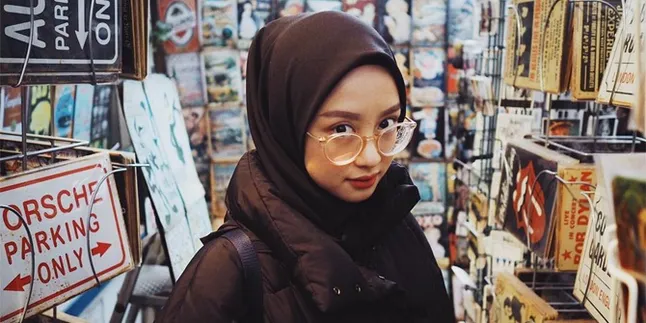 Curhatan Gita Savitri Seputar Jerawat, Generasi Muda Perlu Baca