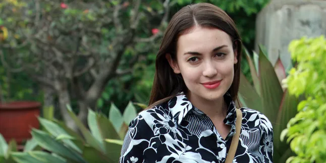 Begini Kedekatan Rianti Cartwright dengan Anaknya, 'Si Elif'