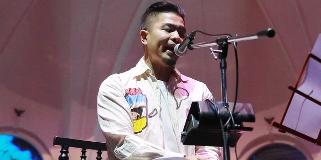 Begini Perbedaan Musik Yang Diusung Bams Sebagai Solois