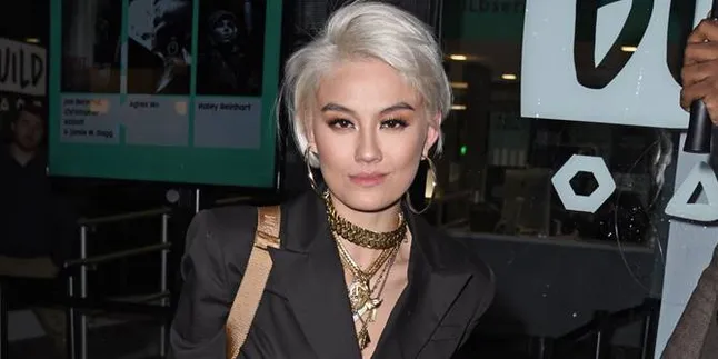 Begini Reaksi Agnez Mo Soal 'Tidak Punya Darah Indonesia' Jadi Viral Begini Reaksi Agnez Mo Soal 'Tidak Punya Darah Indonesia' Jadi Viral