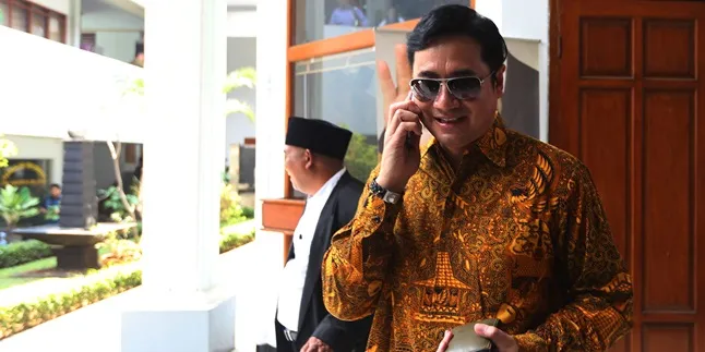Begini Reaksi Ayah Verrell Bramasta Saat Tahu Video Putranya Dengan Nadine Tersebar Begini Reaksi Ayah Verrell Bramasta Saat Tahu Video Putranya Dengan Nadine Tersebar