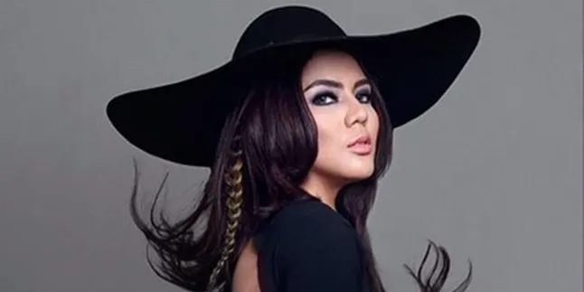 Begini Reaksi Ibu Anggita Sari Ketika Putrinya Ditangkap Polisi